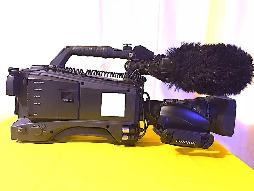 Bild 3 Panasonic AG-HPX600 + color Viewfinder AG-CVF15G