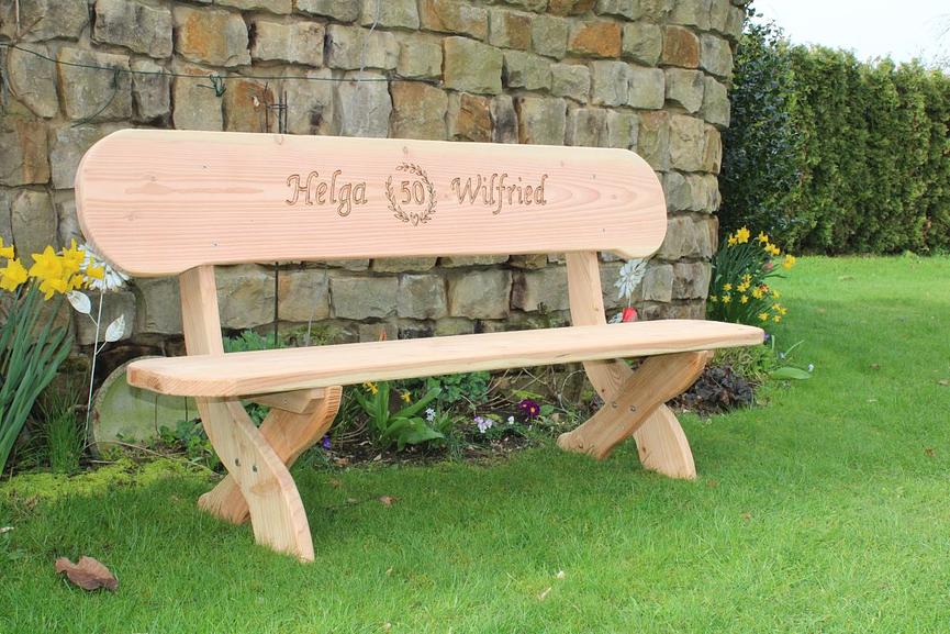 Bild 4 Hochzeitsgeschenk. Terrassenbank mit Gravur. Holzbank.