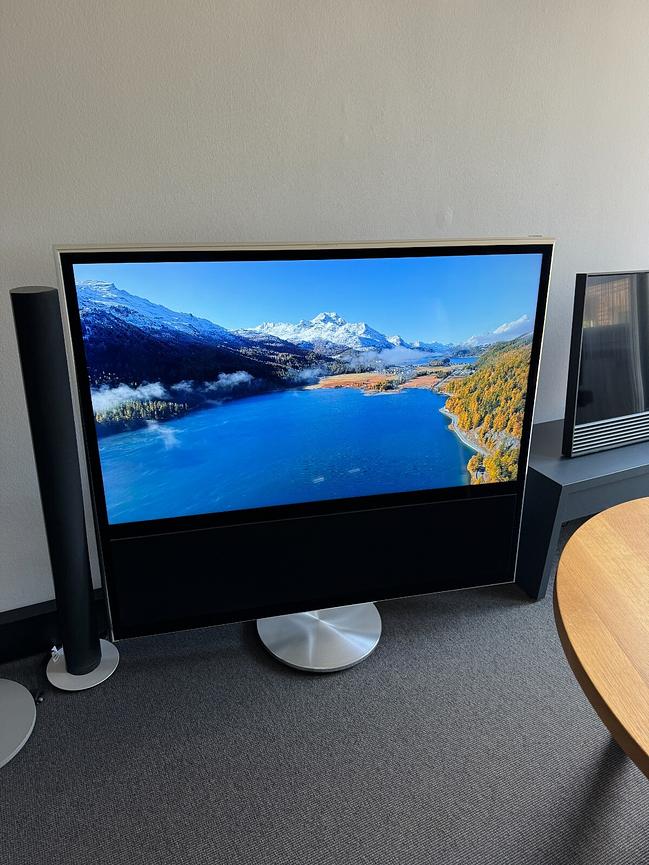 Bild 1 Bang & Olufsen Beovision 14-55 LCD