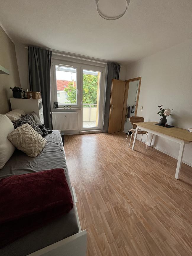 Bild 1 Vollmöblierte 1-Zimmer-Wohnung mit Balkon in Leipzig-Connewitz