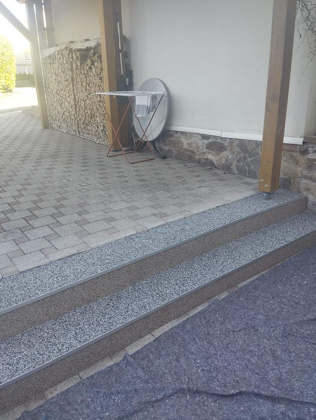 Bild 4 Sanierung, Renovierung Steinteppich