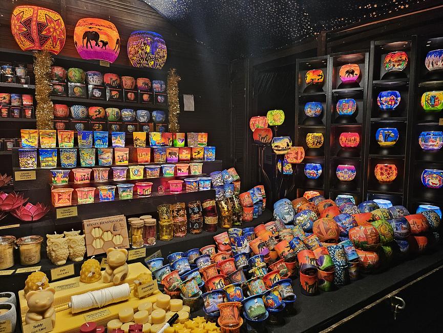 Bild 3 Verkaufskraft (m/w/d) Weihnachtsmarkt Rathausmarkt - Aushilfe Nebenjob