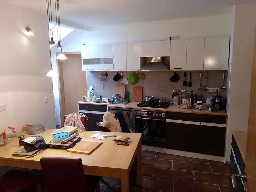 Bild 9 Zimmer in 4er WG Zentral Dachgeschoss WG-Zimmer 23 m² befristest / Probewohnen