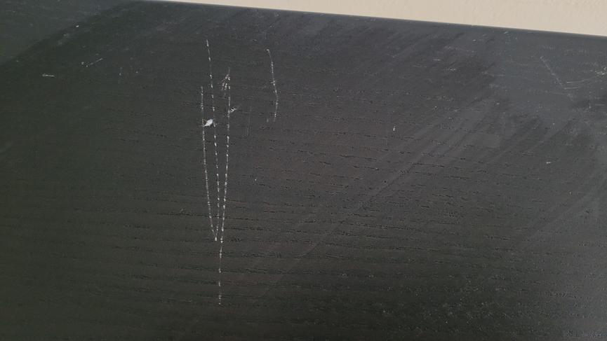 Bild 3 Höhenverstellbarer Schreibtisch mir viel Arbeitsfläche