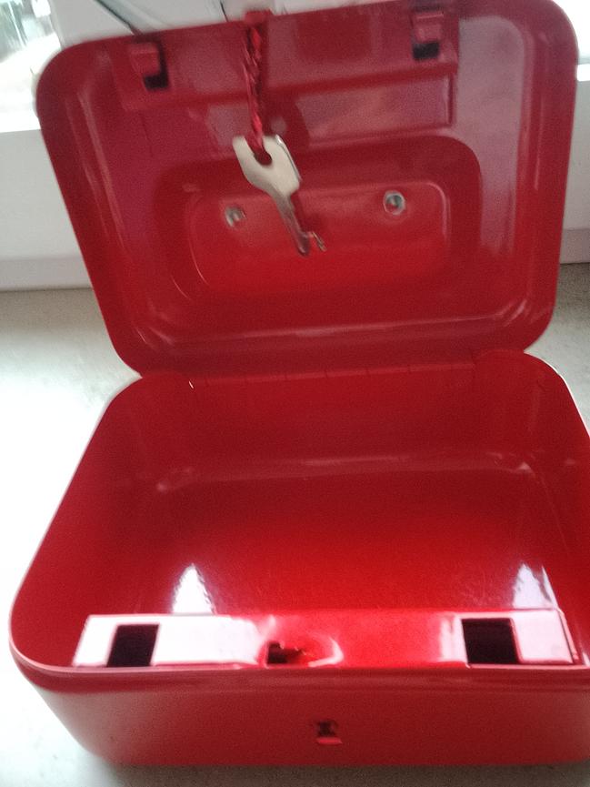 Bild 2 3 Geldkassetten. 10 Euro