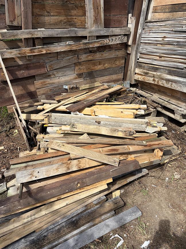 Bild 2 Altholz zu verschenken