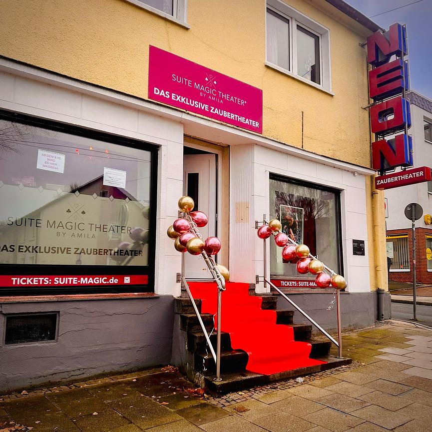 Bild 1 Suche sympathische Servicekraft für Zaubertheater