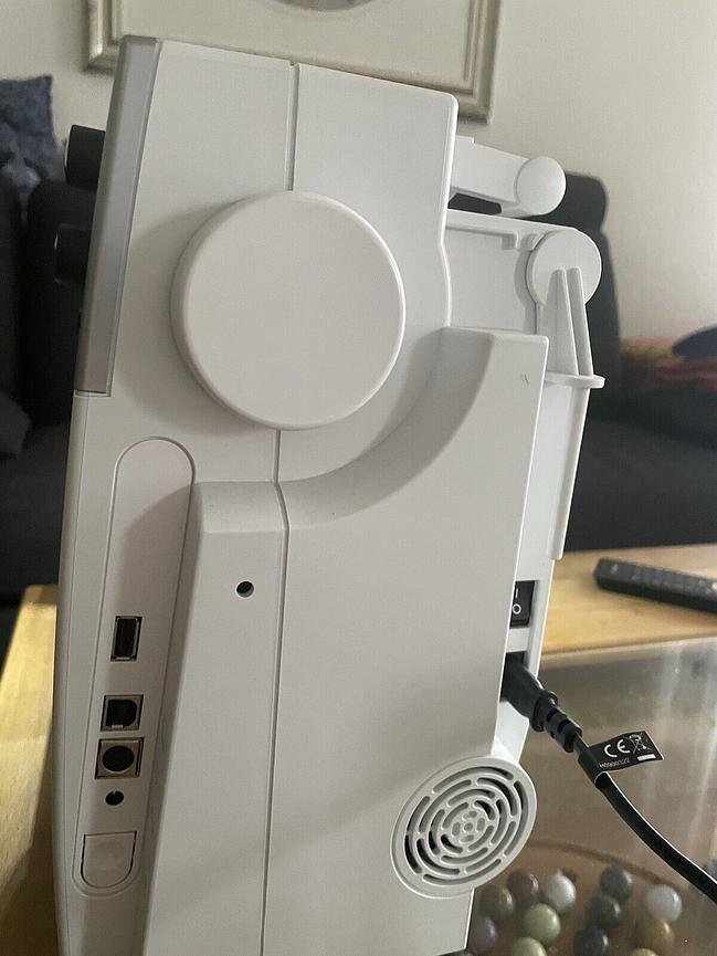 Bild 1 BERNINA b570 QE Nähmaschine