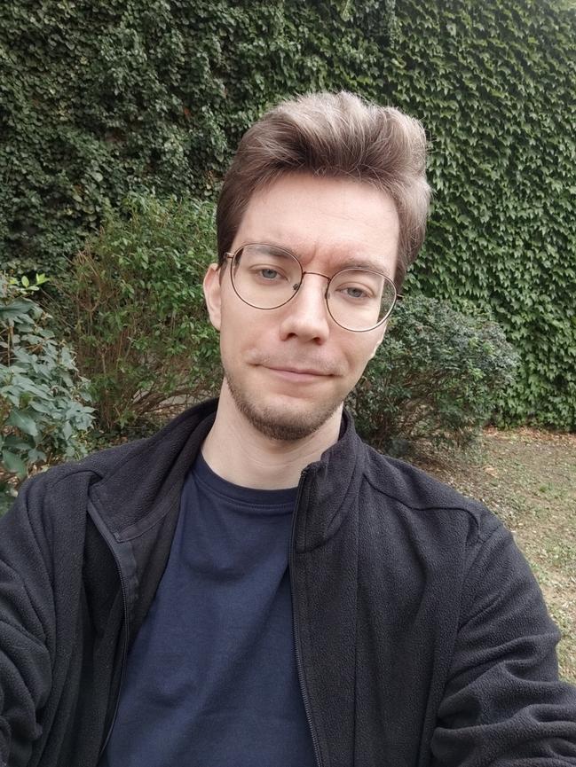 Bild 1 Junger angehender Politiker sucht verrückte/ besser: unkonforme WG