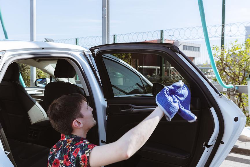 Bild 2 Mobile Auto-Innenreinigung in Marburg – direkt bei Ihnen vor Ort