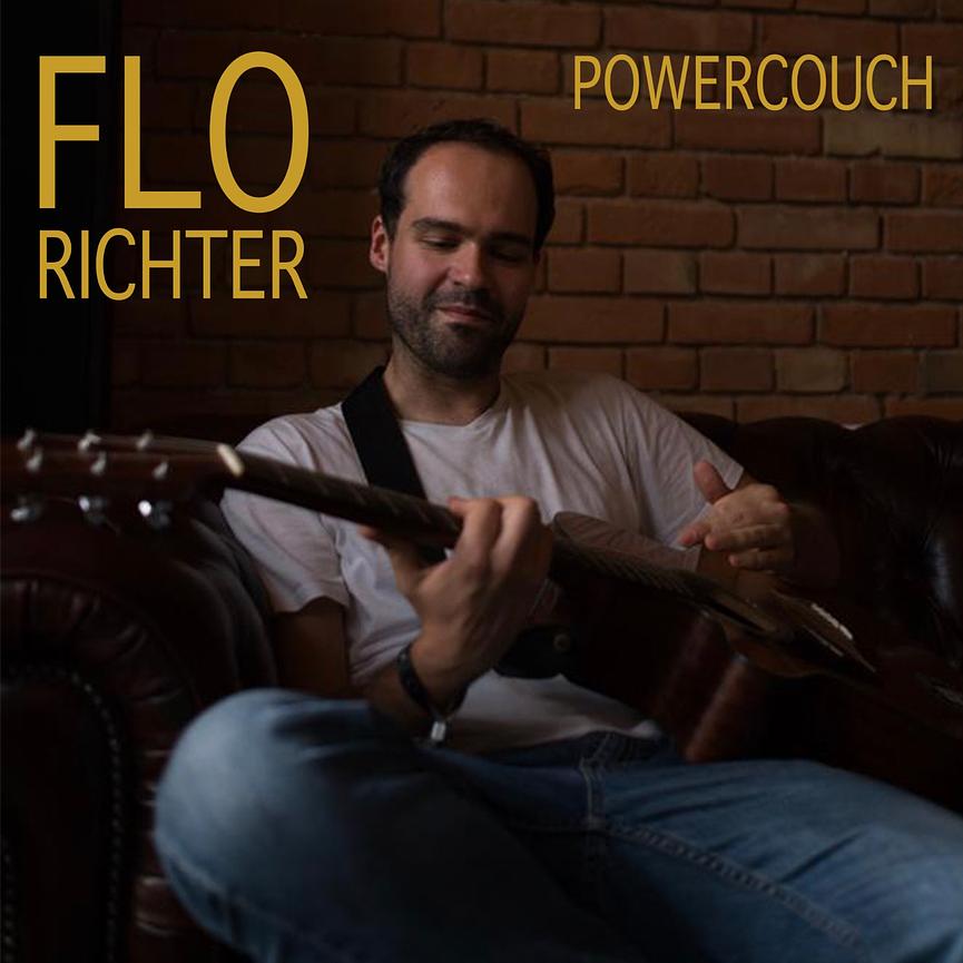 Bild 1 Songwriter spielt private Garten- und Wohnzimmerkonzerte