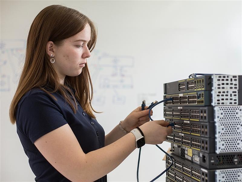 Bild 1 IT Rollout Techniker/-in (m/w/d)