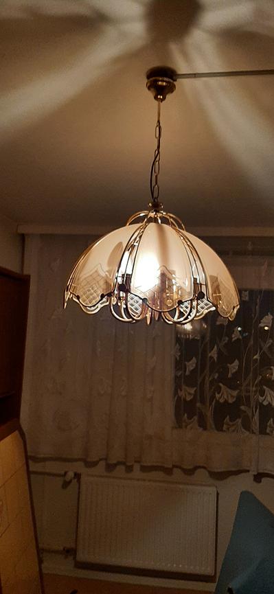 Bild 2 Deckenleuchte in 1A Zustand Kosten frei abzugeben...