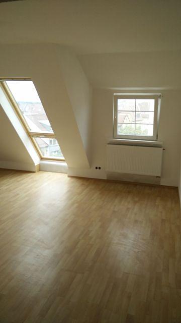 Bild 1 Zimmer in 4er WG Zentral Dachgeschoss WG-Zimmer 23 m² befristest / Probewohnen