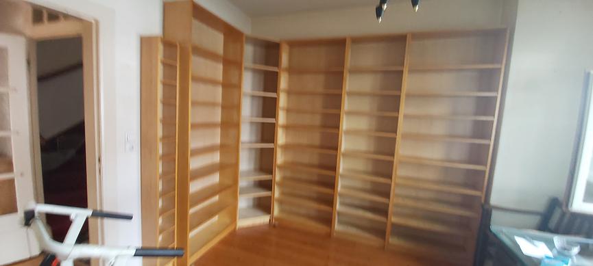 Bild 1 Bücherregale