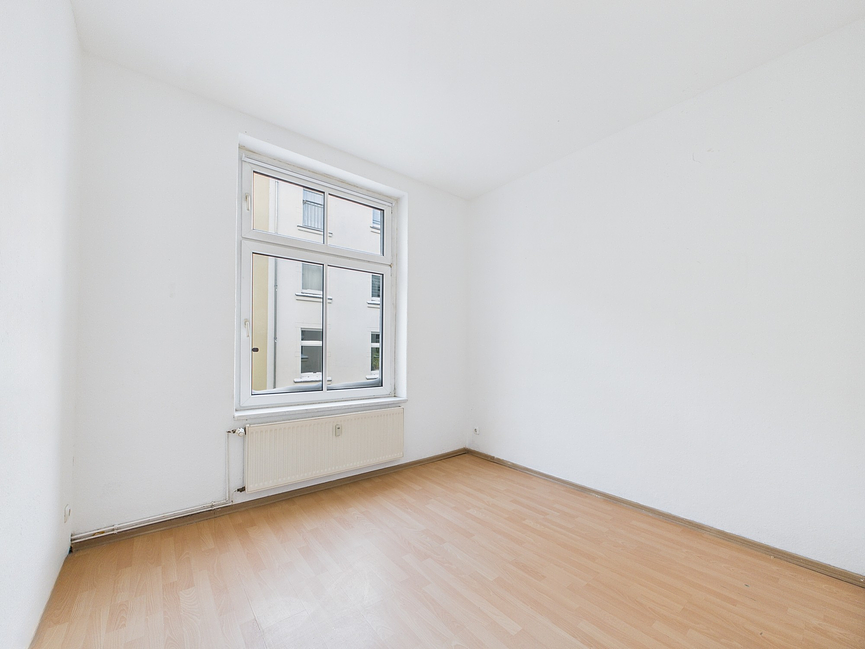 Bild 1 Teil Möbiliertes helles WG-Zimmer | Stadtfeld Ost | All-inclusive