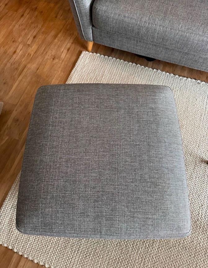 Bild 5 Graues Sofa mit Hocker zu verkaufen
