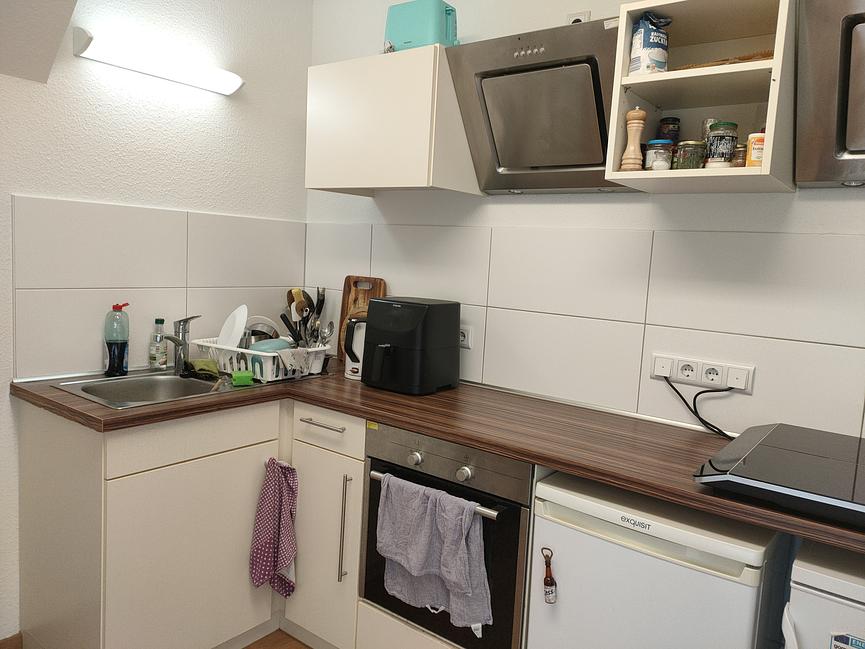 Bild 5 Großes WG-Zimmer mit eigenem Bad in Studiwohnheim