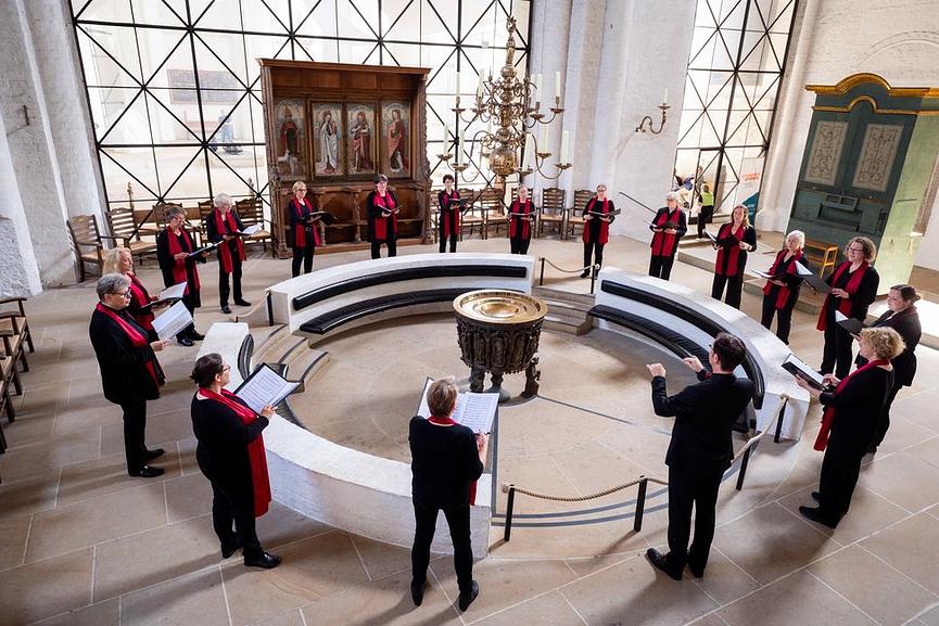Bild 1 Gaudete! Adventskonzert mit dem INTONARE Frauenvokalensemble Lübeck