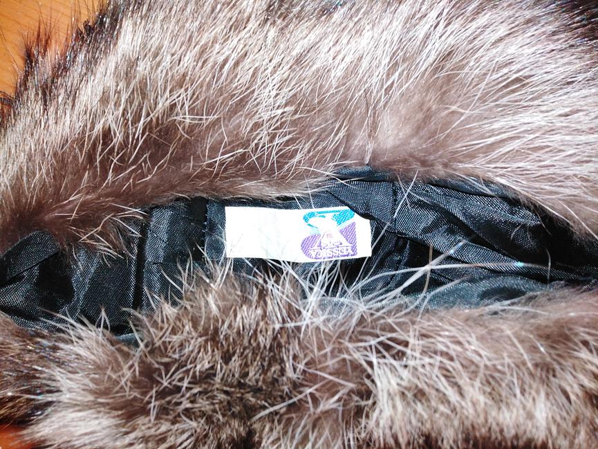 Bild 5 Verschiedene Pelzsachen warm