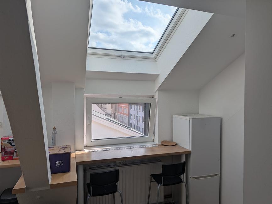 Bild 3 Helles all inclusive Zimmer in Frauen-WG