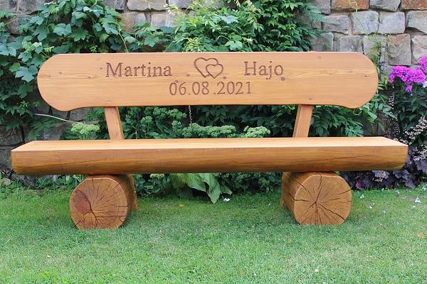 Bild 1 Gartenbank aus Lärche mit Gravur. Hochzeitsgeschenk. Geschenk.