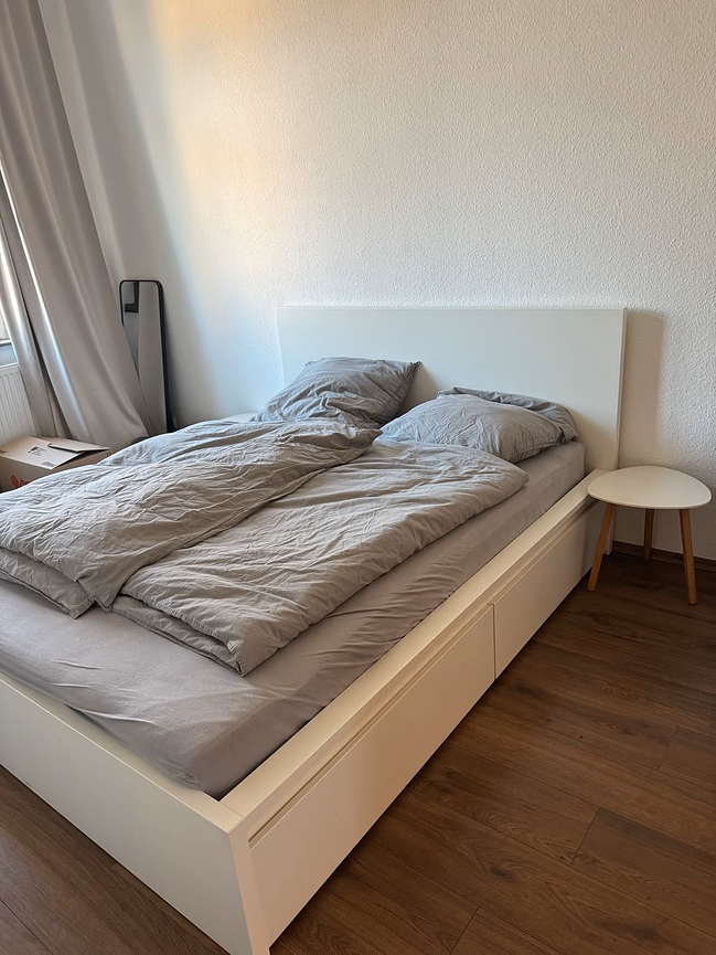 Bild 8 Ikea Malm Bettgestell180cm x 200cm Lattenroste mit 4 Schubladen 175 € VB