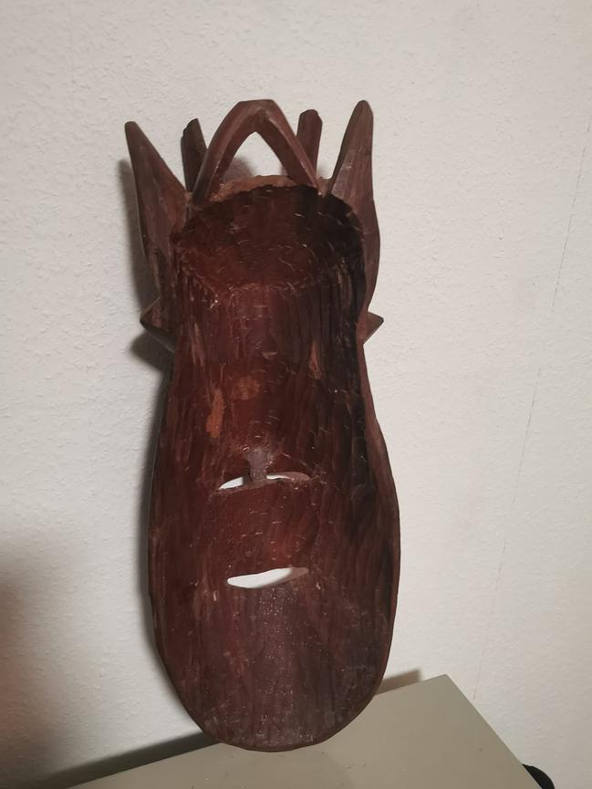 Bild 2 Afrikanische Holzmaske