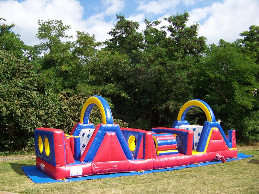 Bild 1 Hüpfburg zu vermieten