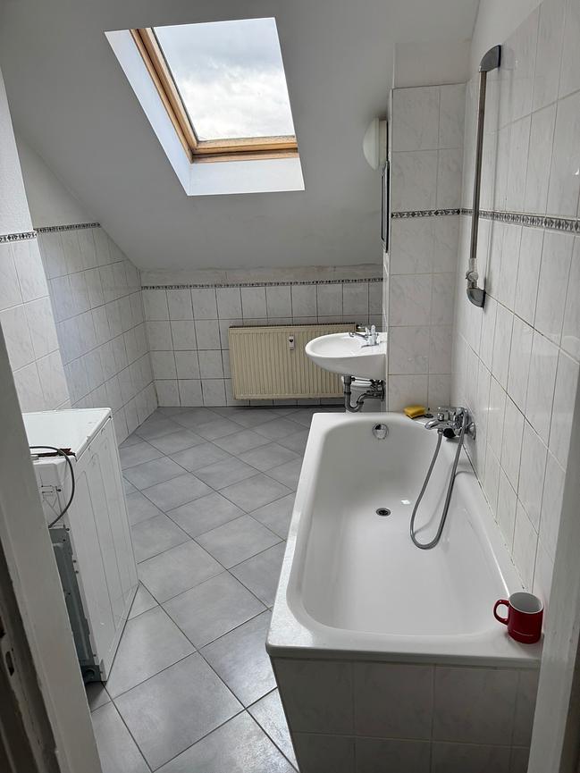 Bild 2 2 Zimmer/Dachgeschosswohnung Leipzig Zentrum West teilmöbliert sofort beziehbar