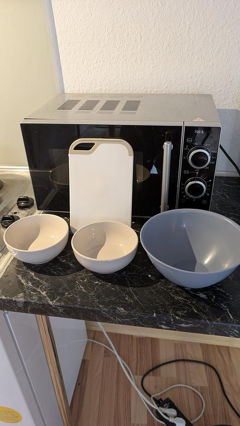Bild 1 Küchen-Starterset mit SEVERIN Mikrowelle 700 W und Grill