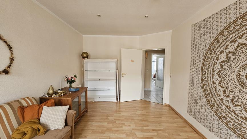 Bild 2 Zwischenmiete 1 Monat: Helle, geräumige Wohnung in Schleußig