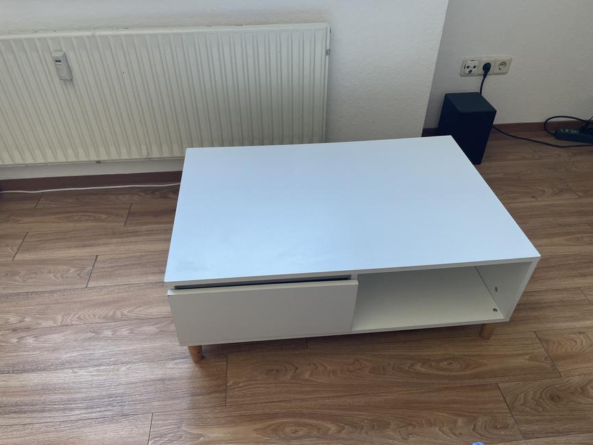 Bild 1 Couchtisch weiß zum Verkauf