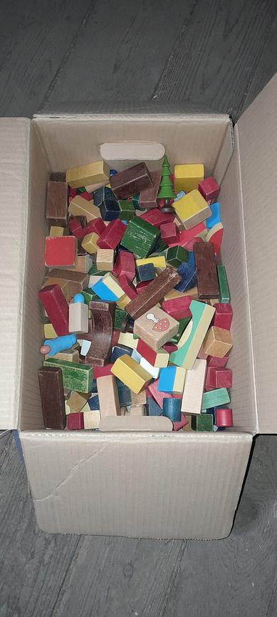 Bild 1 Holzspielzeug