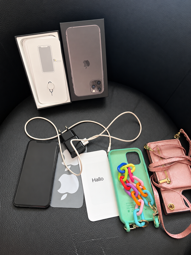 Bild 2 iPhone 11 Pro 256 GB mit Zubehör