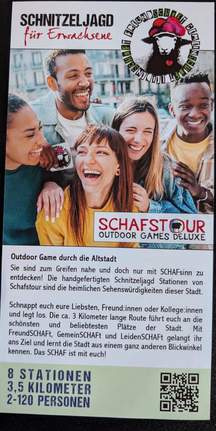 Bild 1 Flyer verteilen in der Karlsruher Innenstadt