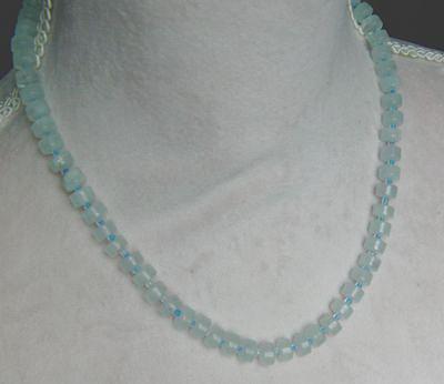 Bild 6 Edelsteinkette mit einen Aquamarin