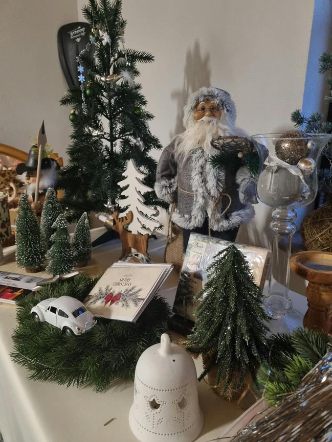 Bild 12 Privater Flohmarkt auf dem Land - ganz kleine Preise