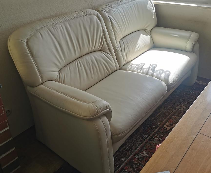 Bild 1 2-Sitzer Sofa und Sessel aus weißem Leder