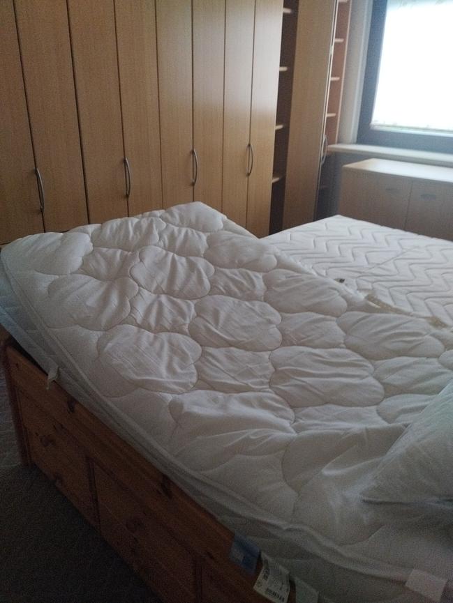 Bild 16 Gut erhaltene Schlafzimmer Einrichtung für 1200€ zu haben