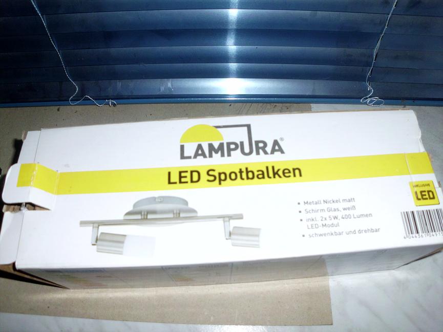 Bild 4 wehr von euch könnte mir 4gartienstangen anbringen und zwei deckenlampen?