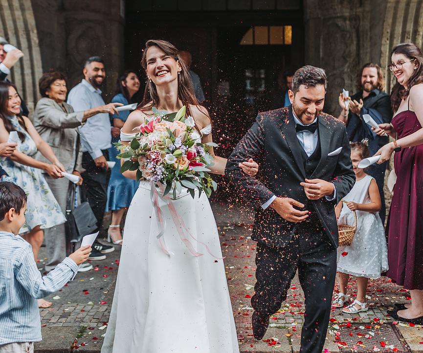 Bild 2 Ihre Fotografin für Hochzeitsfotografie Pärchenfotos Verlobung & Familienfotos