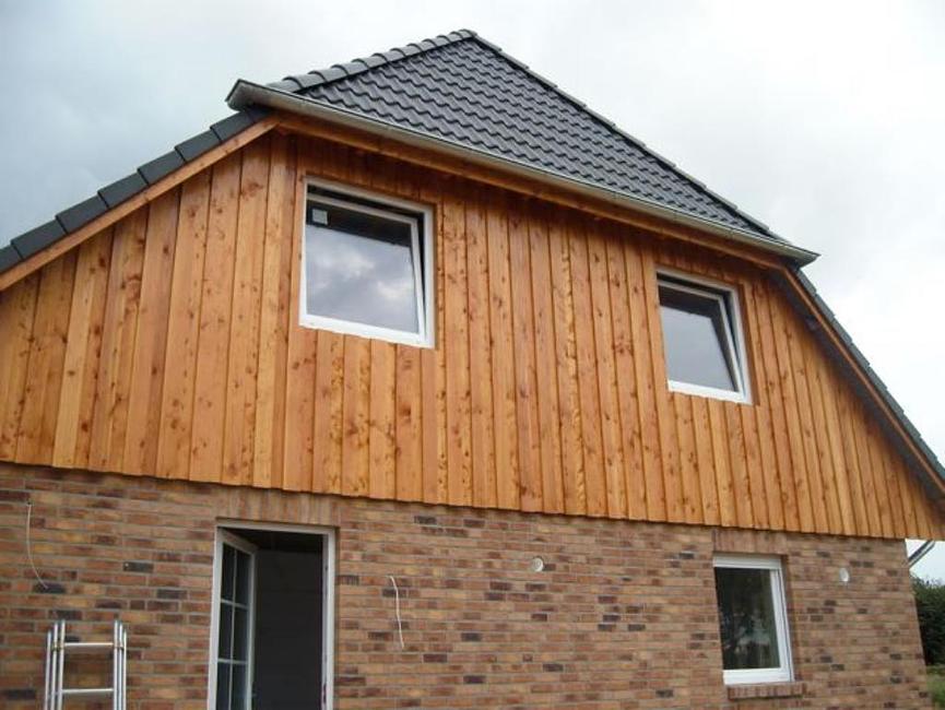 Bild 1 Maler Arb. Haus u. Holzfassade Klinker Dachüberstand Ortsgang Giebel Traufe