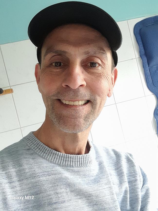 Bild 1 Er sucht Sie