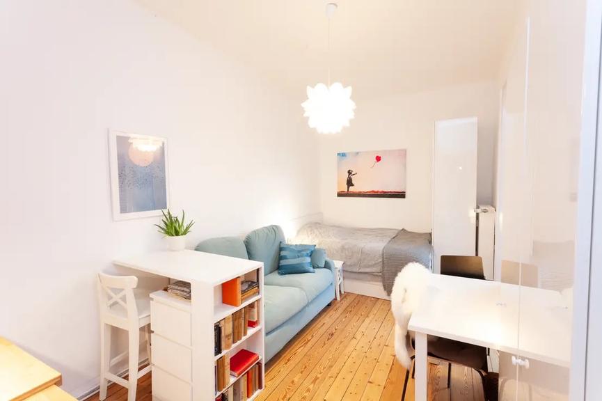 Bild 1 Möbliertes Studio 25 m² St. Pauli, Balkon, Vollbad, all-in 1.100 EUR, ab 1.10.