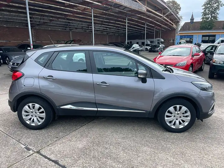 Bild 11 Renault   Captur , 2014   weinig  Kilometer   47.800 km
