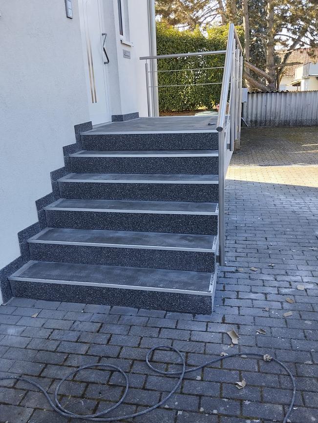 Bild 2 Sanierung, Renovierung Steinteppich