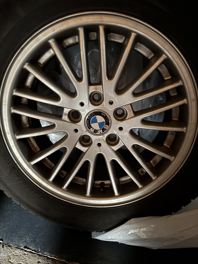 Bild 3 4 BMW Kompletträder zu verkaufen