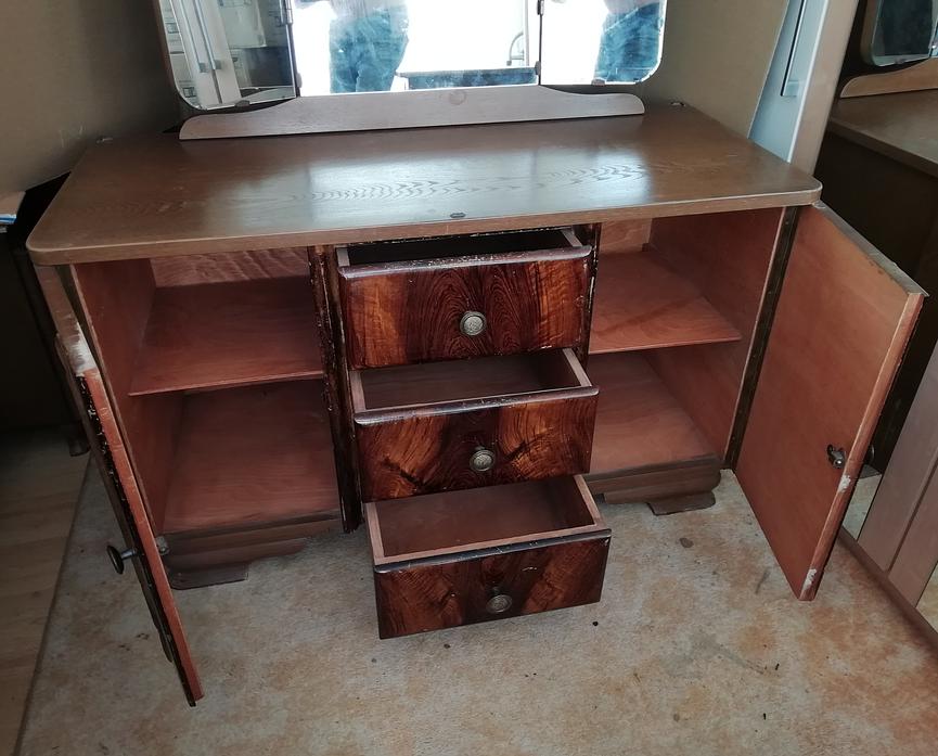 Bild 3 ->>>wunderschööönes antikes ECHTHOLZ-SCHLAFZIMMER-40iger->>>nur 89,-VB