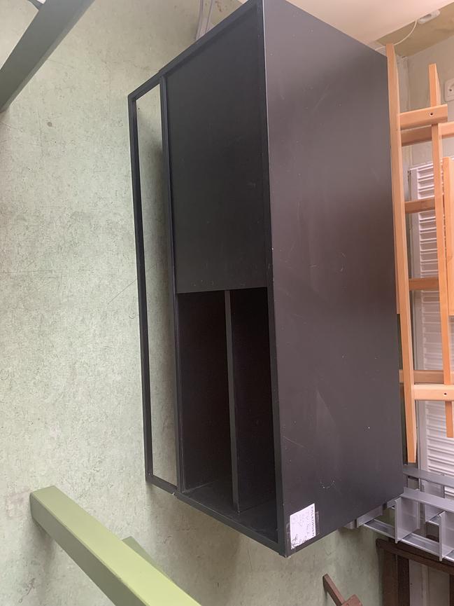 Bild 4 diverse Möbel / Ausstattung